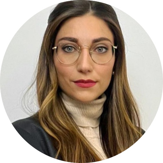 Yasmine - Business Developer at Dromo, forging strategic partnerships and driving growth.