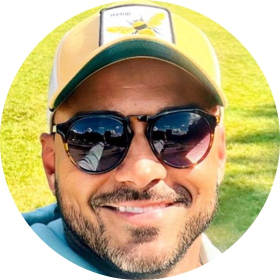 Diego - Dedicated Tour Leader at Dromo, creating memorable experiences.