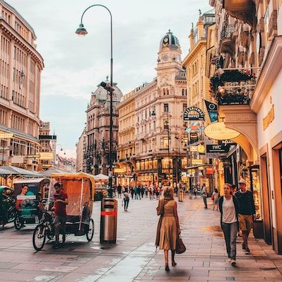 snapshot of a city cnetre street in vienna